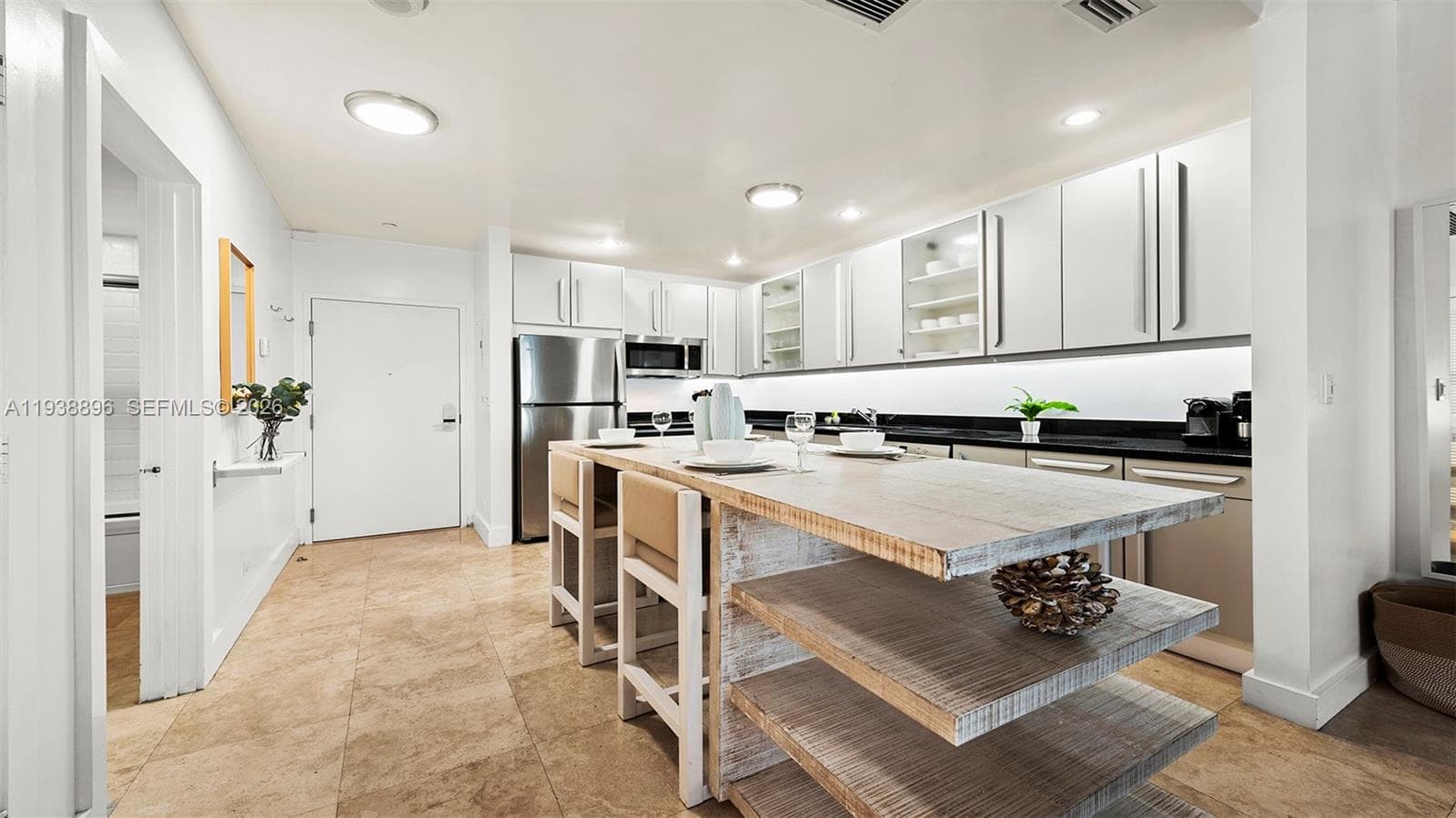 2301 Collins Ave 1632 photo 16