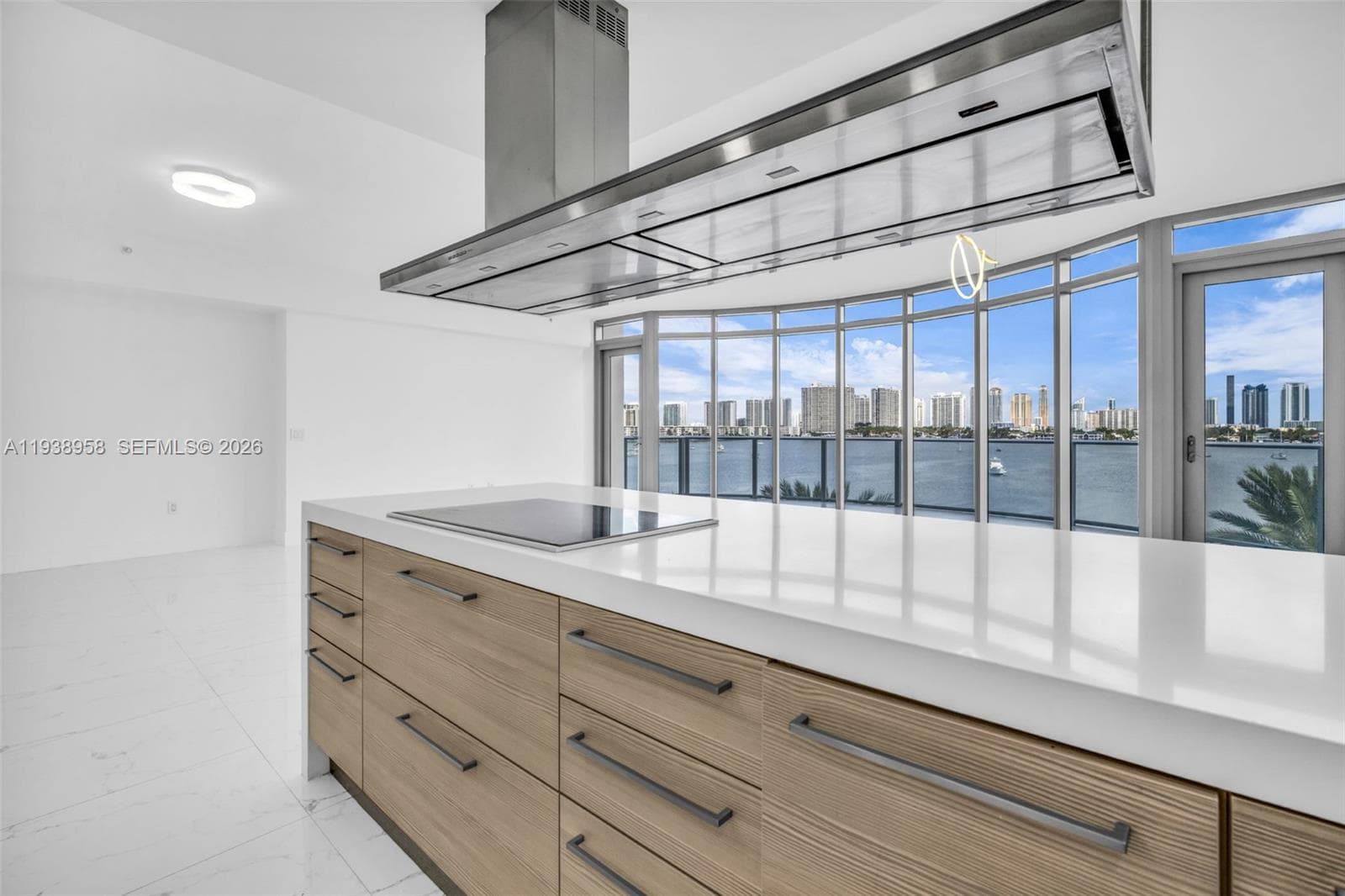 17111 Biscayne Blvd 411 photo 19