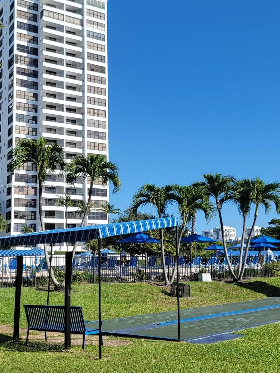 500 Three Islands Blvd 709 photo 10