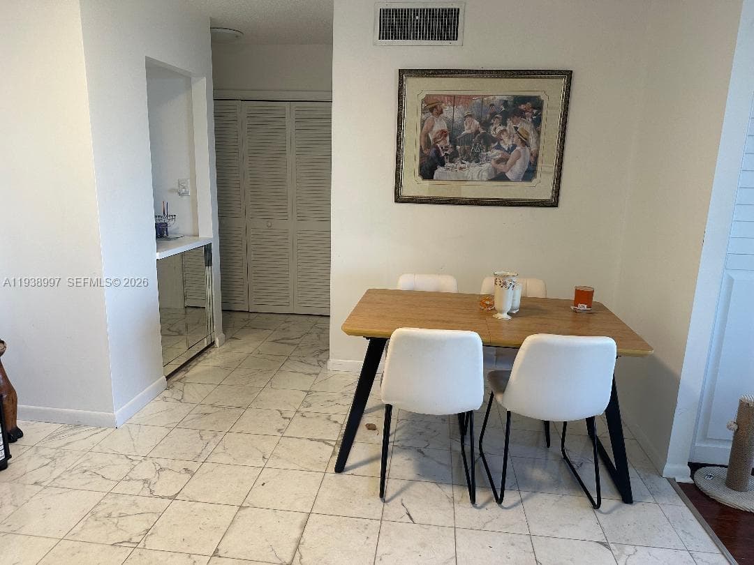 500 Three Islands Blvd 709 photo 25