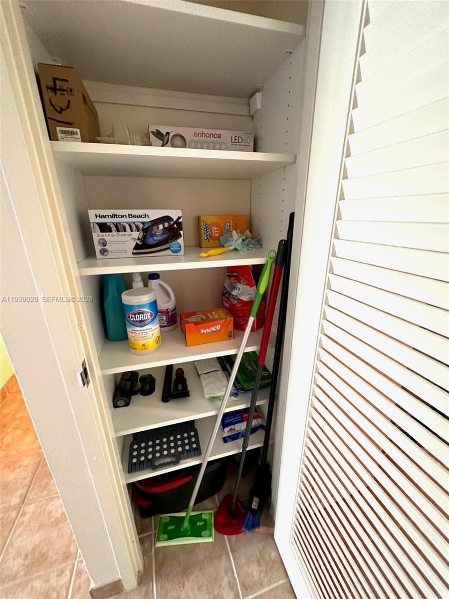 100 Lincoln Rd 431 photo 21
