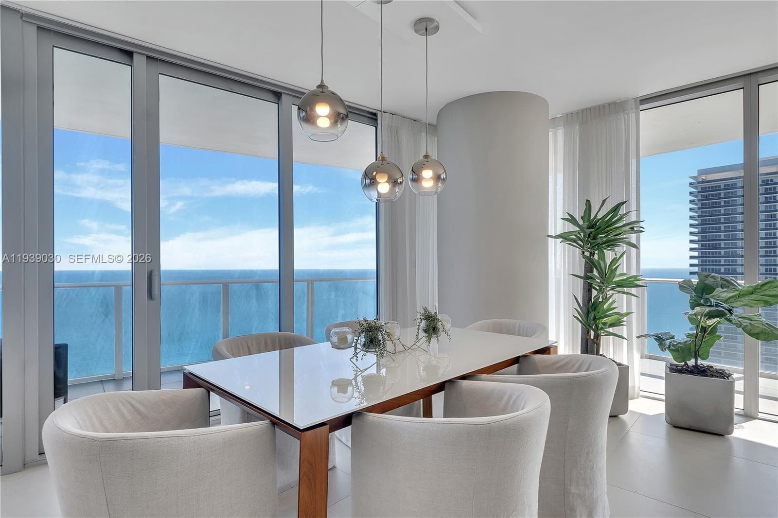 4111 S Ocean Dr 3601 photo 3