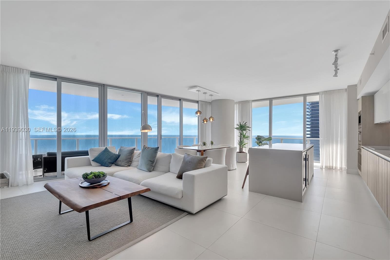 4111 S Ocean Dr 3601 photo 1