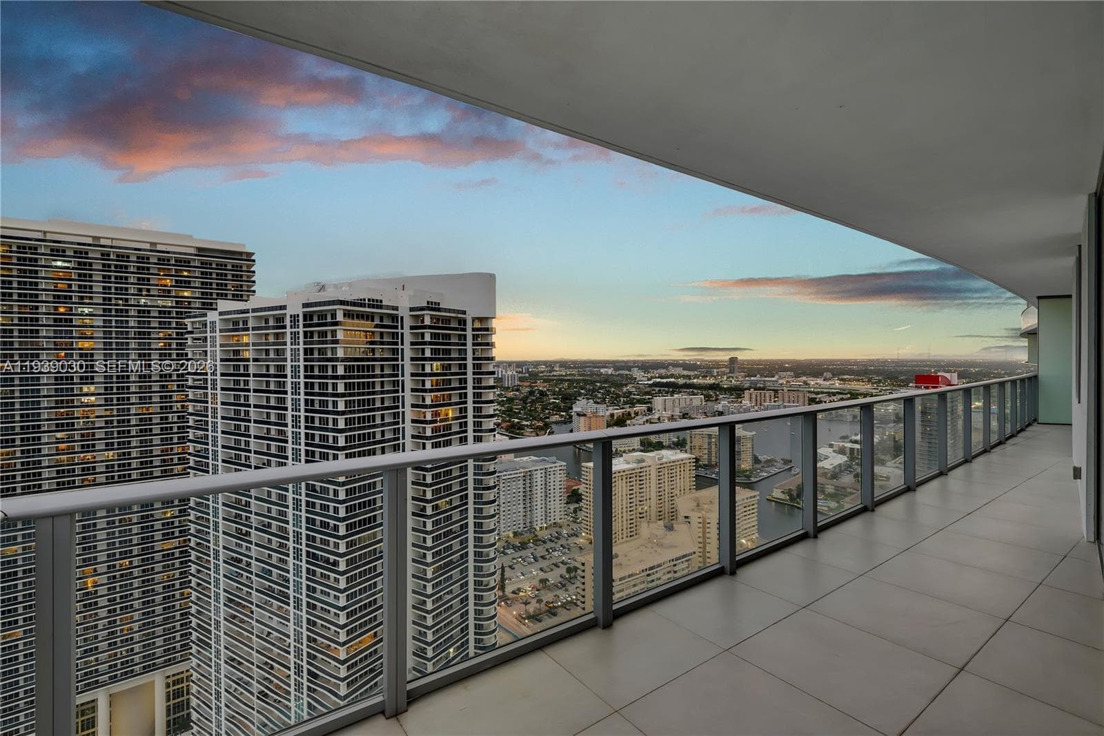 4111 S Ocean Dr 3601 photo 24