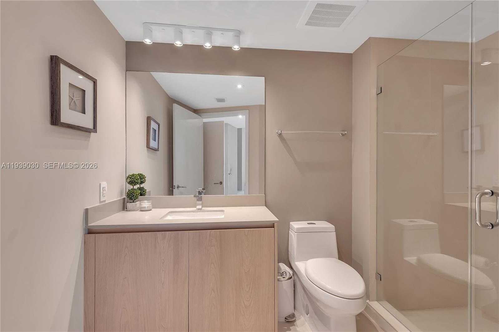 4111 S Ocean Dr 3601 photo 19