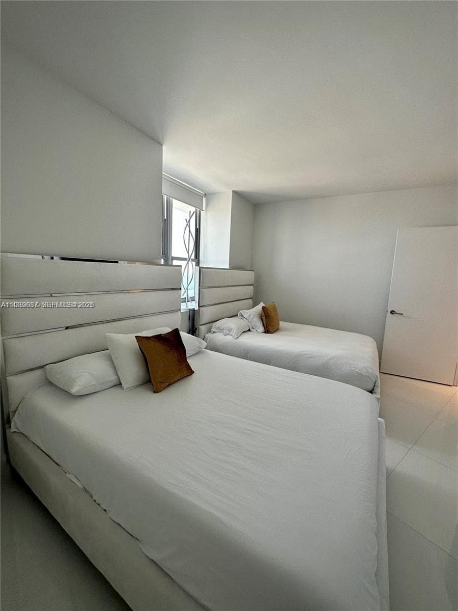4111 S Ocean Dr 2902 photo 20