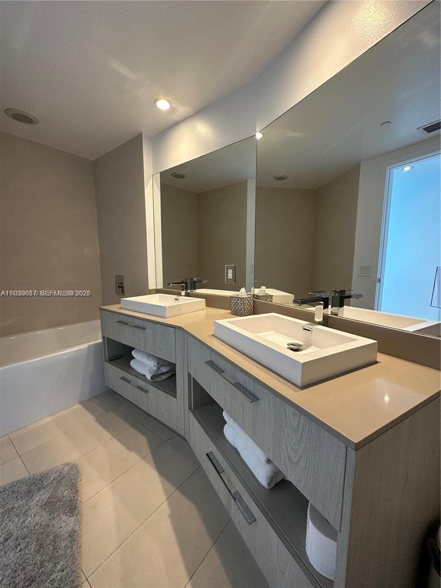 4111 S Ocean Dr 2902 photo 19