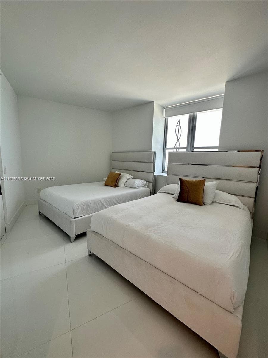 4111 S Ocean Dr 2902 photo 21