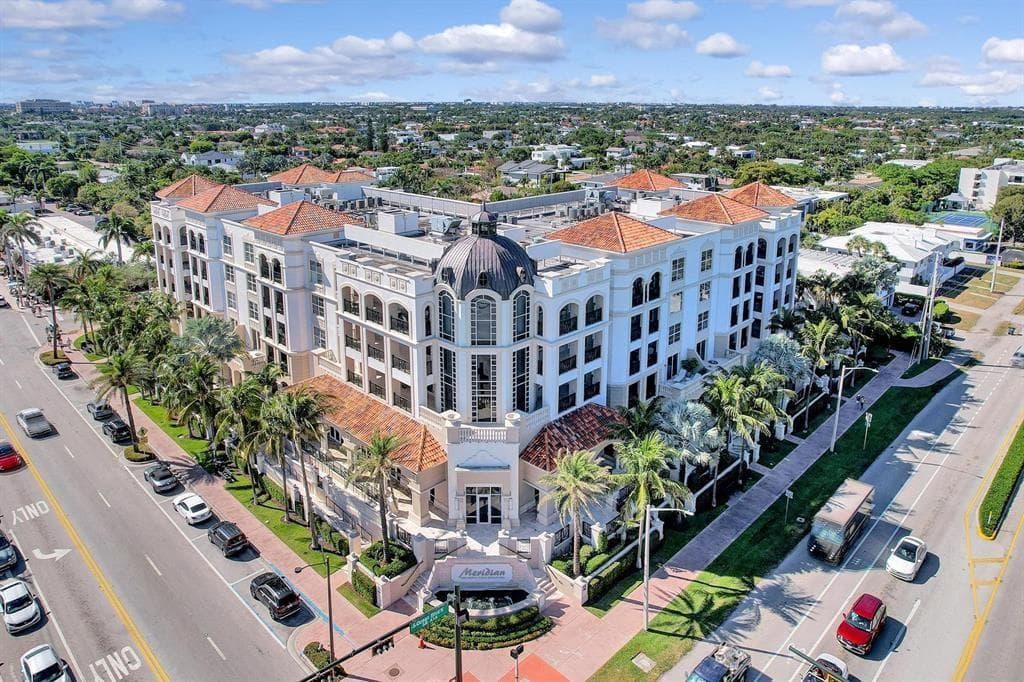 1 N Ocean Boulevard 403 photo 1