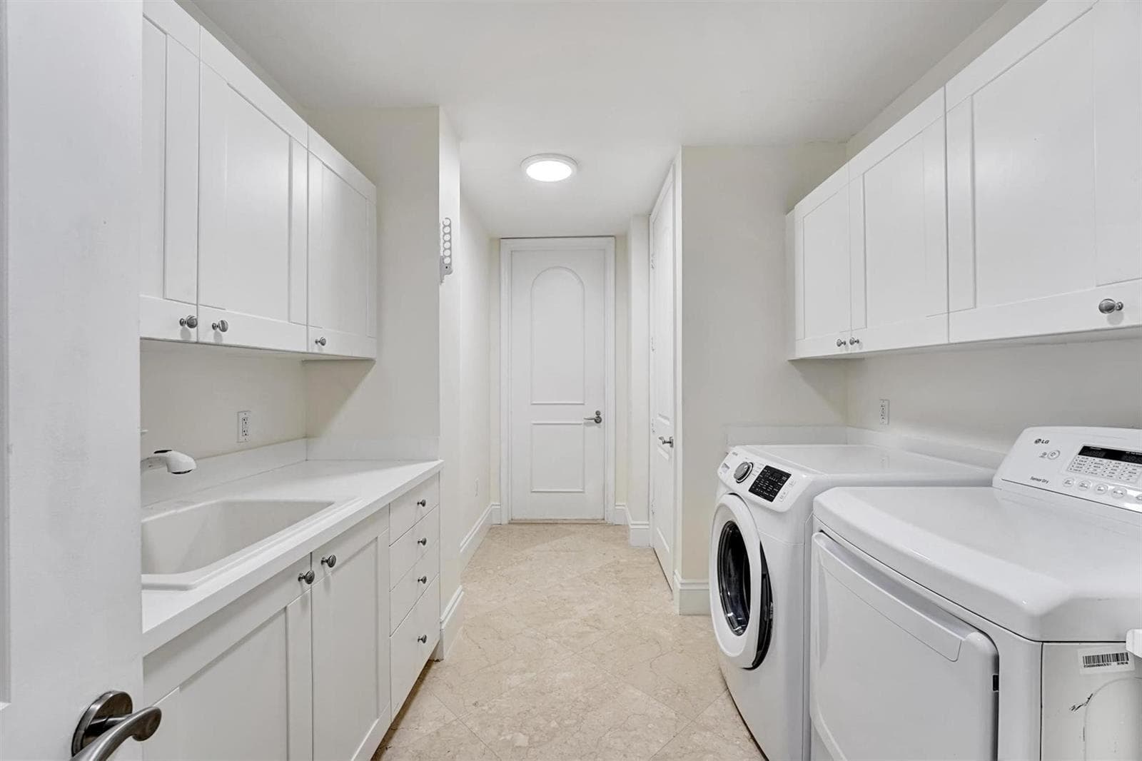 1 N Ocean Boulevard 403 photo 25