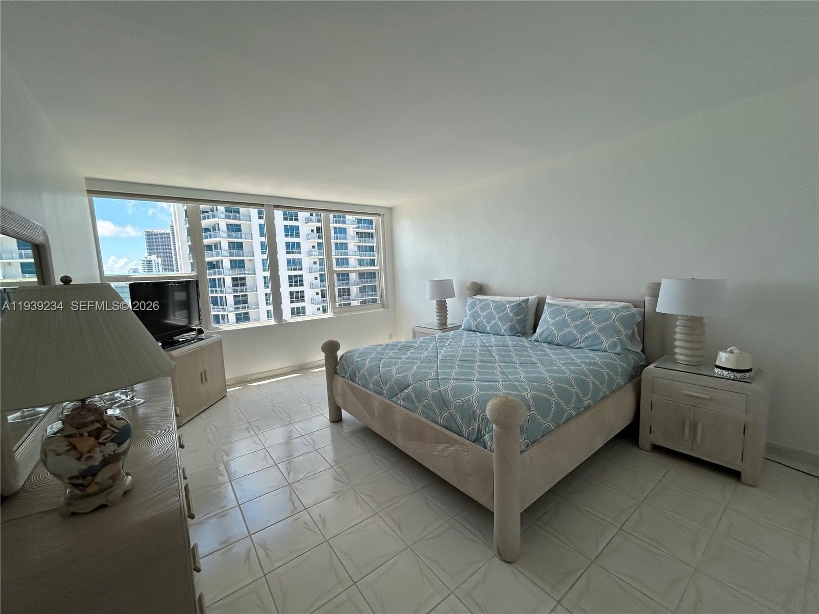 3505 S Ocean Dr 1514 photo 17