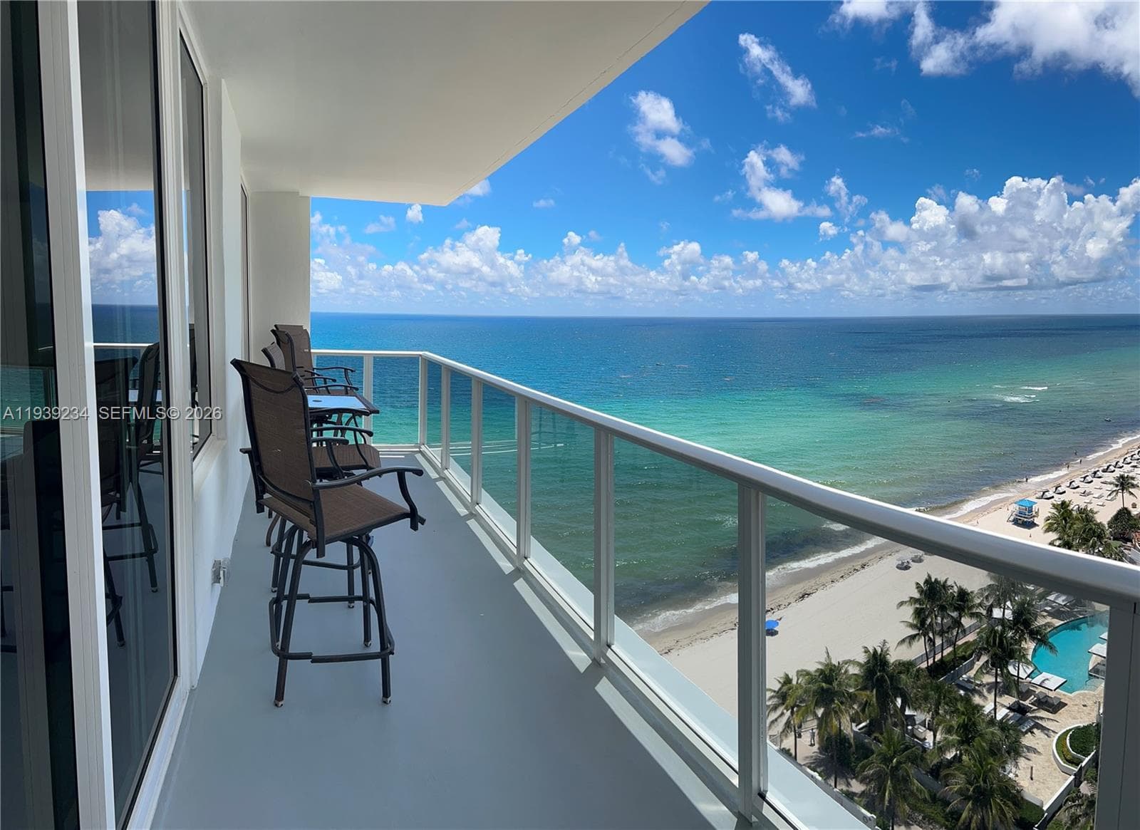 3505 S Ocean Dr 1514 photo 1