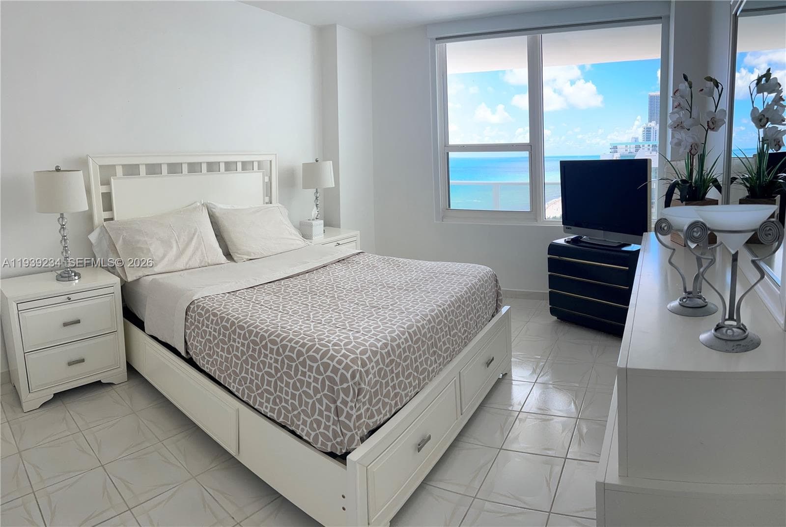 3505 S Ocean Dr 1514 photo 24