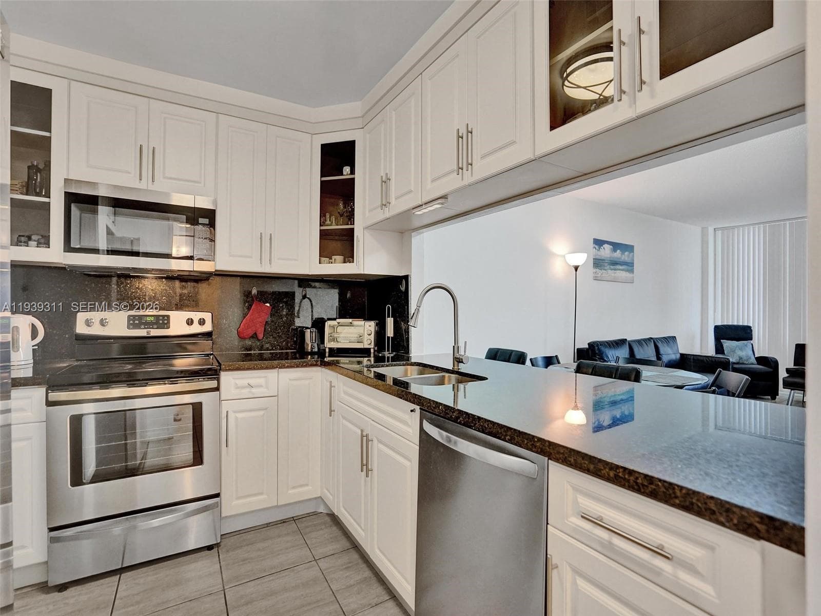 3725 S Ocean Dr 520 photo 17