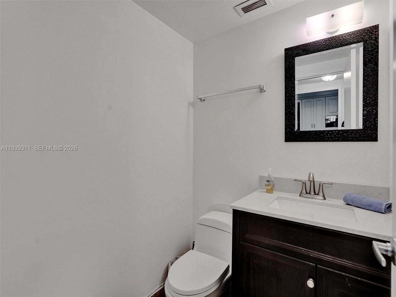 3725 S Ocean Dr 520 photo 22