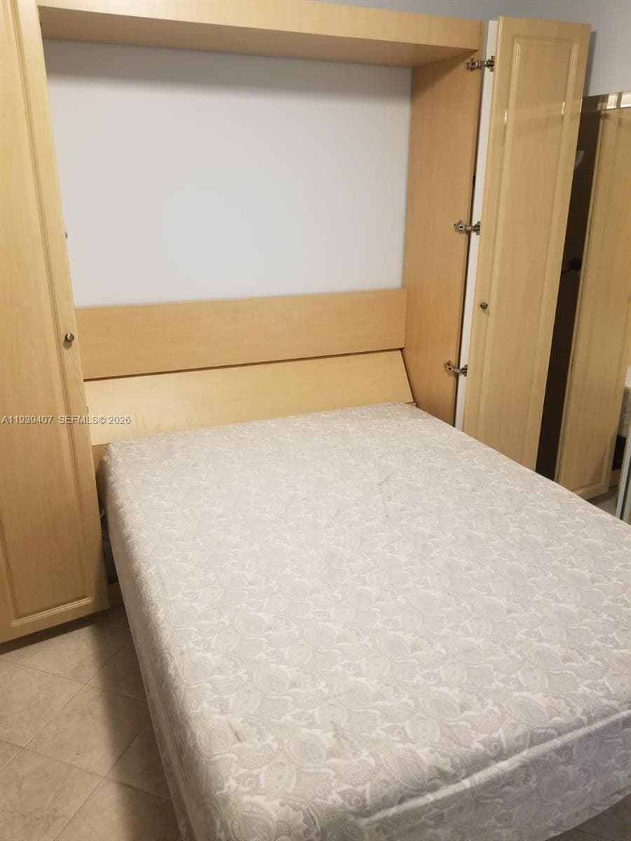 2500 Parkview Dr 2517 photo 20