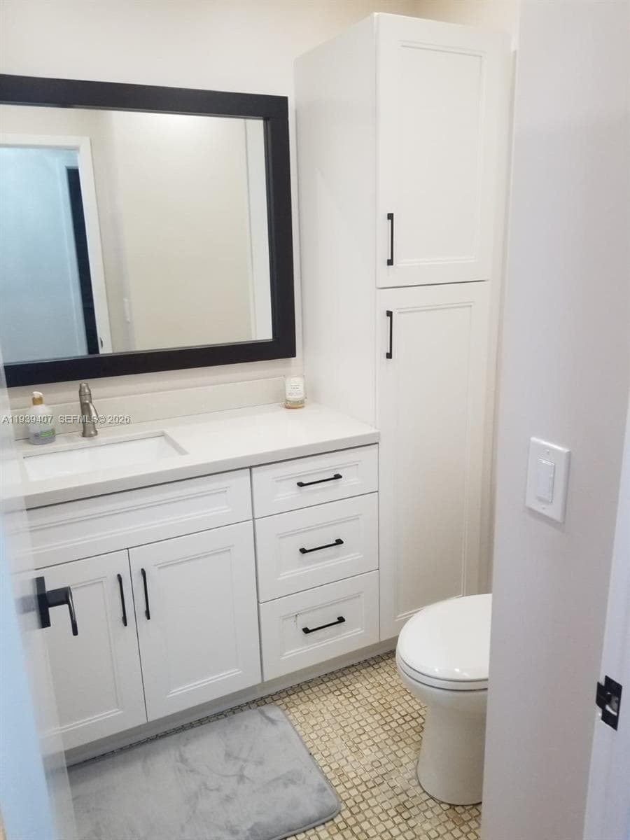 2500 Parkview Dr 2517 photo 21