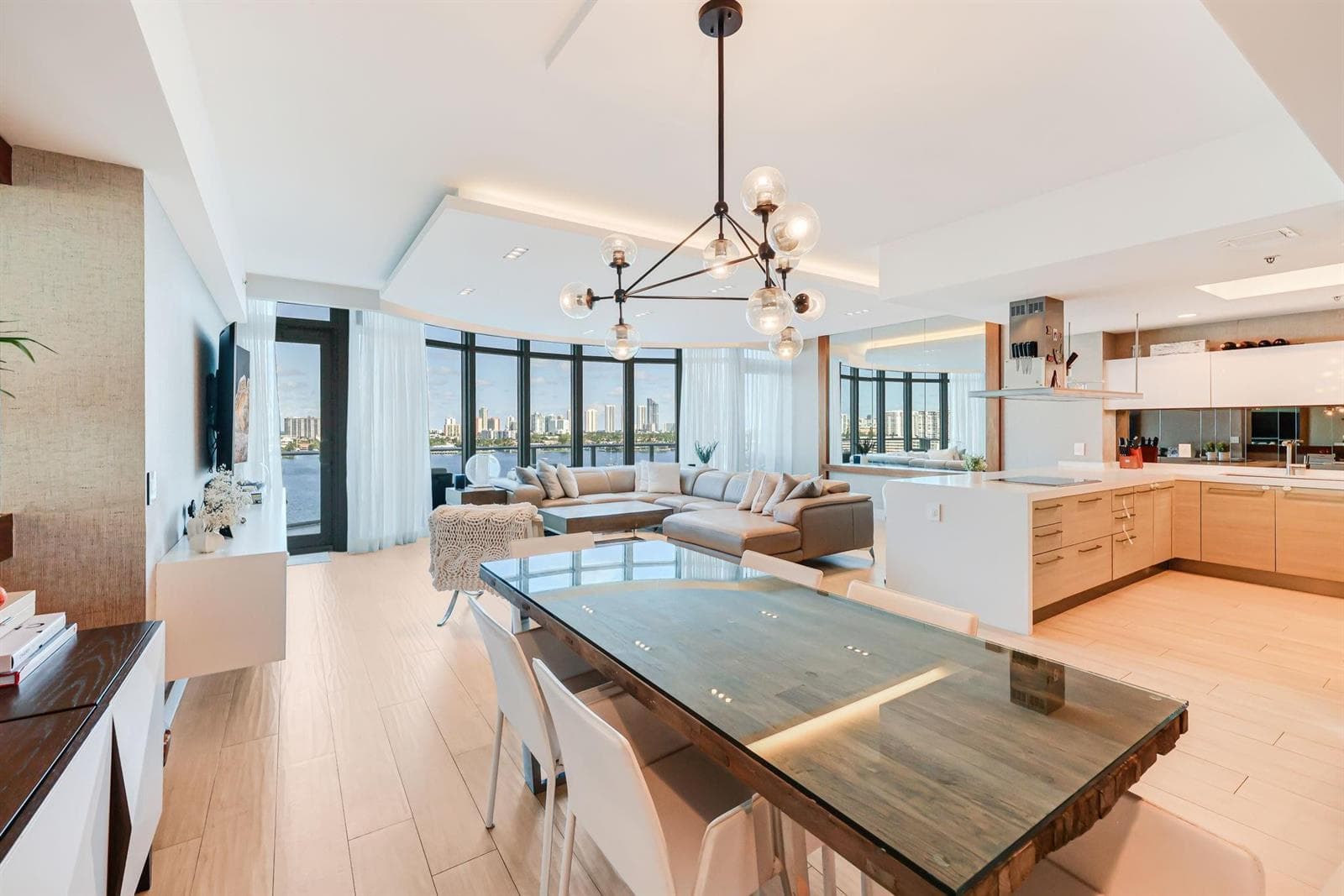 17301 Biscayne Boulevard 1011 photo 13