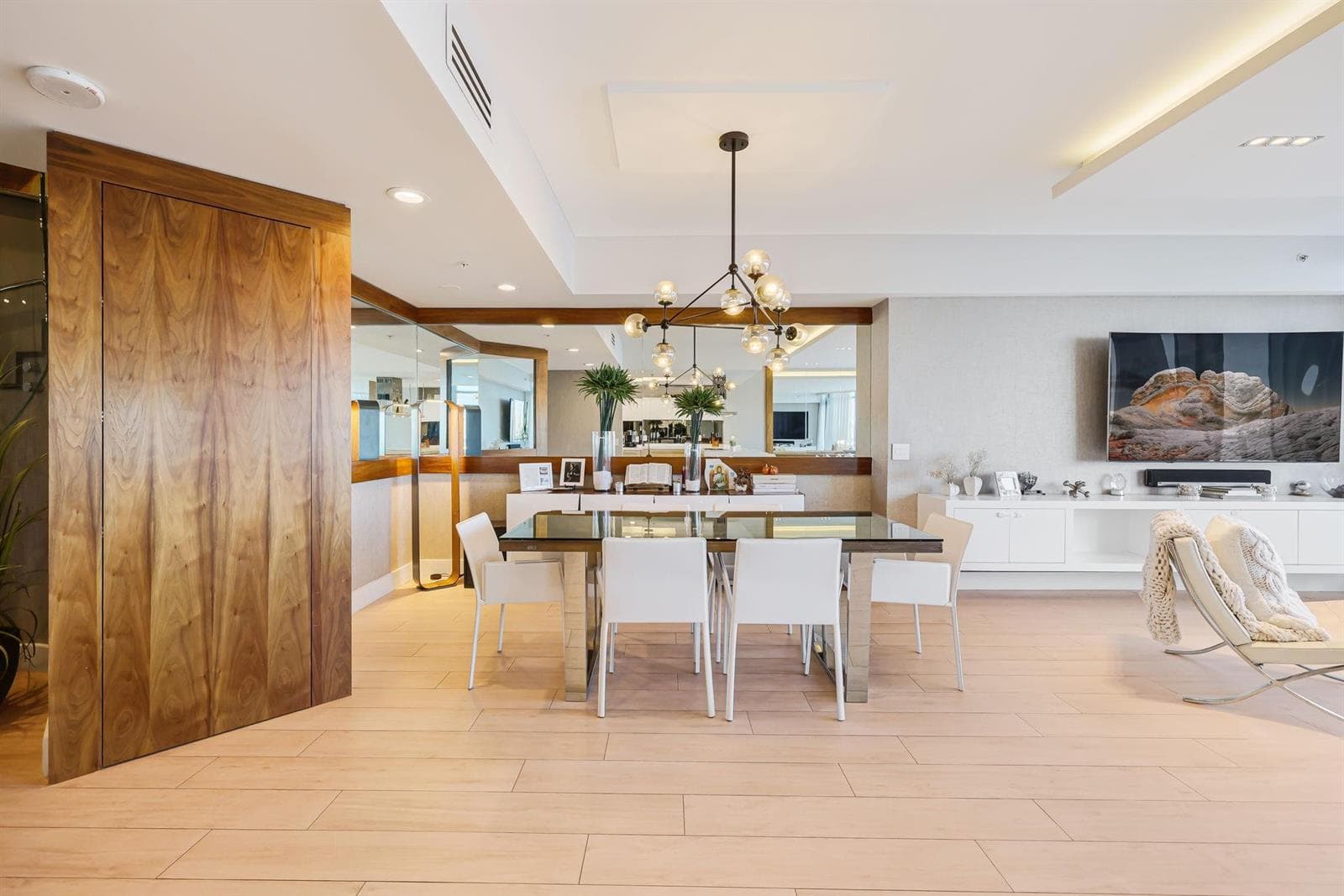 17301 Biscayne Boulevard 1011 photo 10