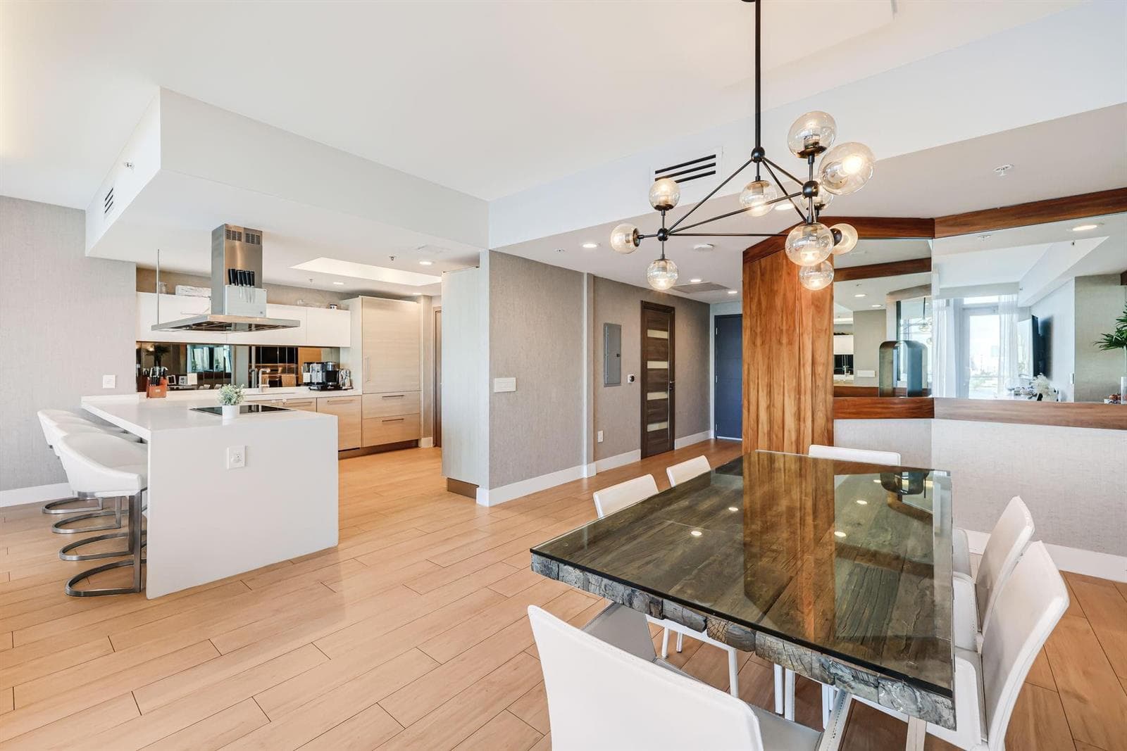 17301 Biscayne Boulevard 1011 photo 14