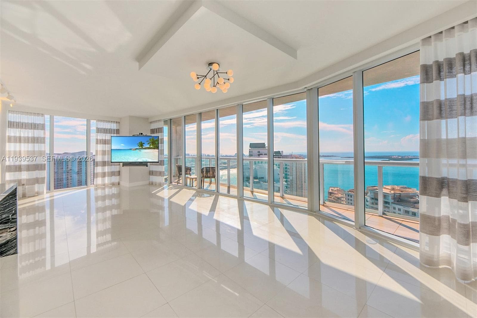 465 Brickell Ave 4301 photo 2