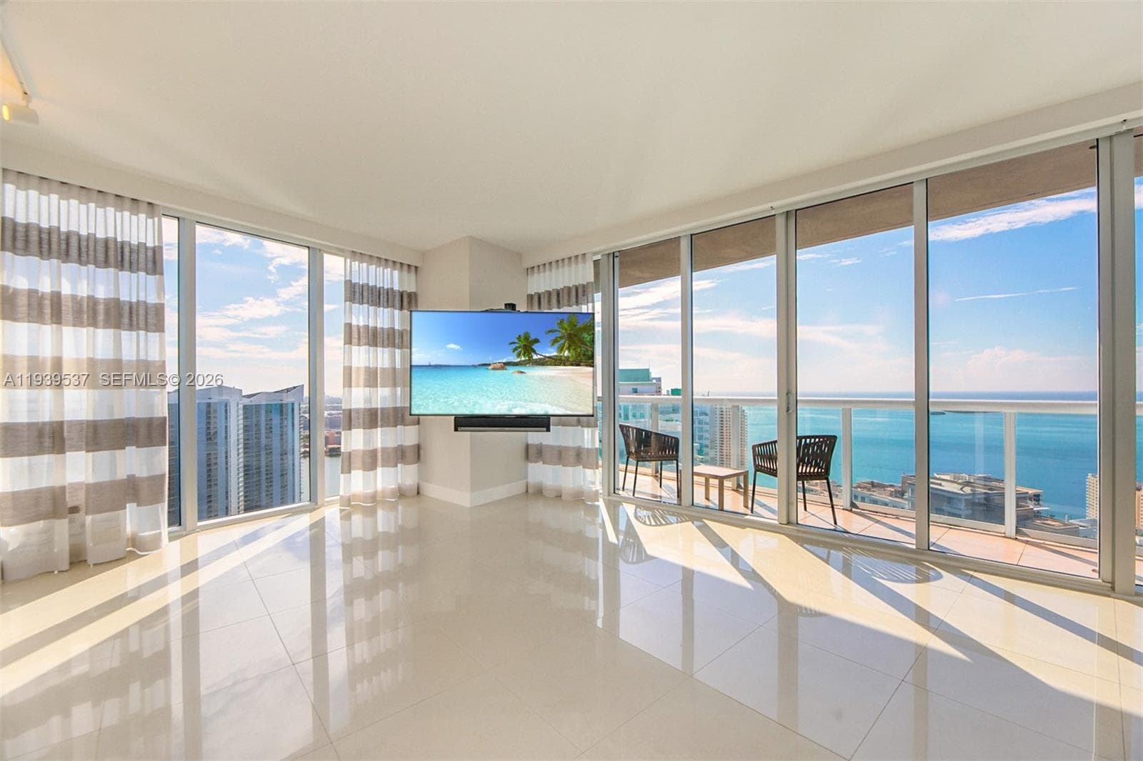 465 Brickell Ave 4301 photo 3