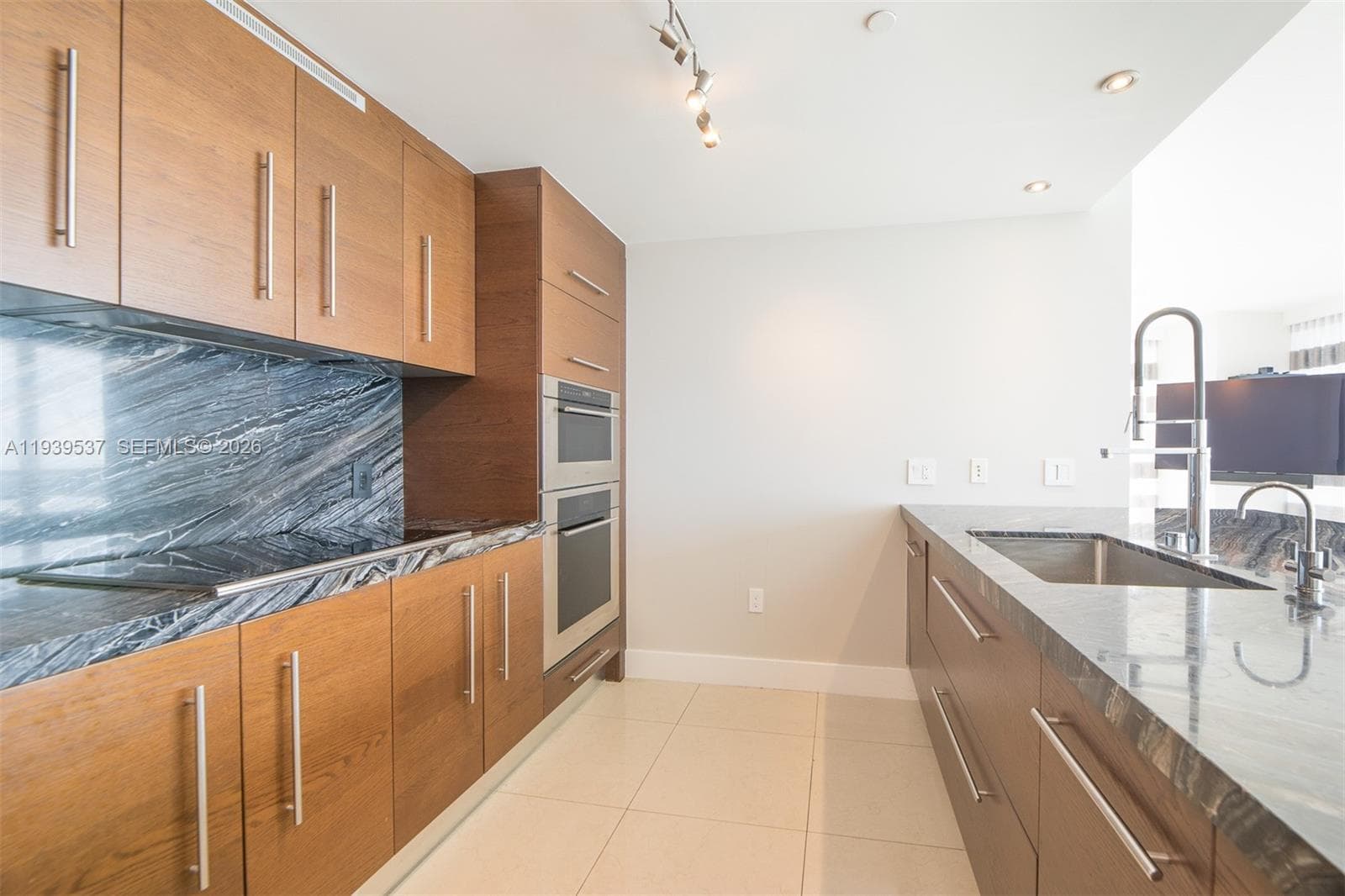 465 Brickell Ave 4301 photo 10
