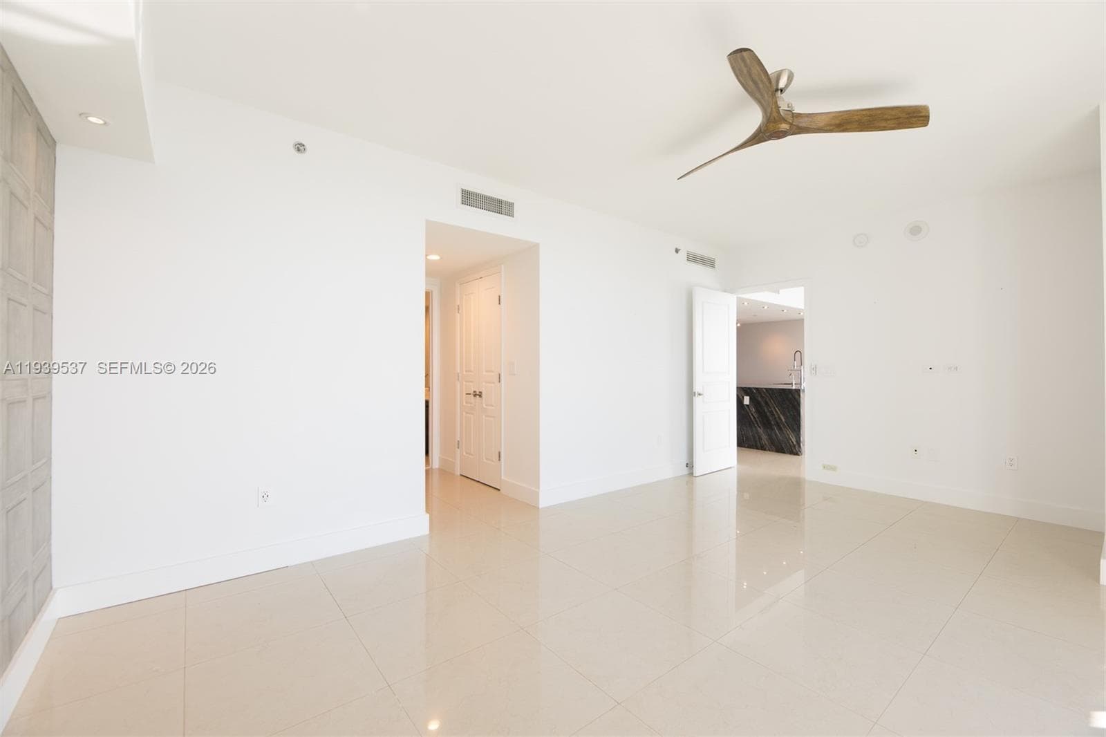 465 Brickell Ave 4301 photo 15
