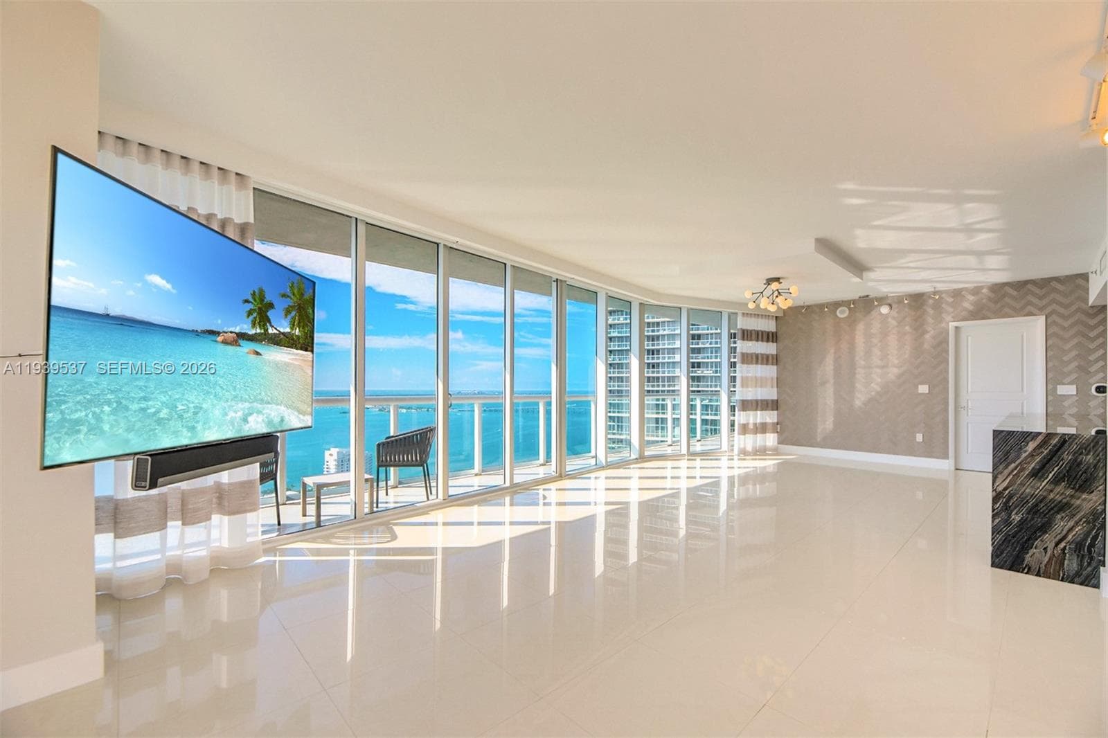 465 Brickell Ave 4301 photo 4