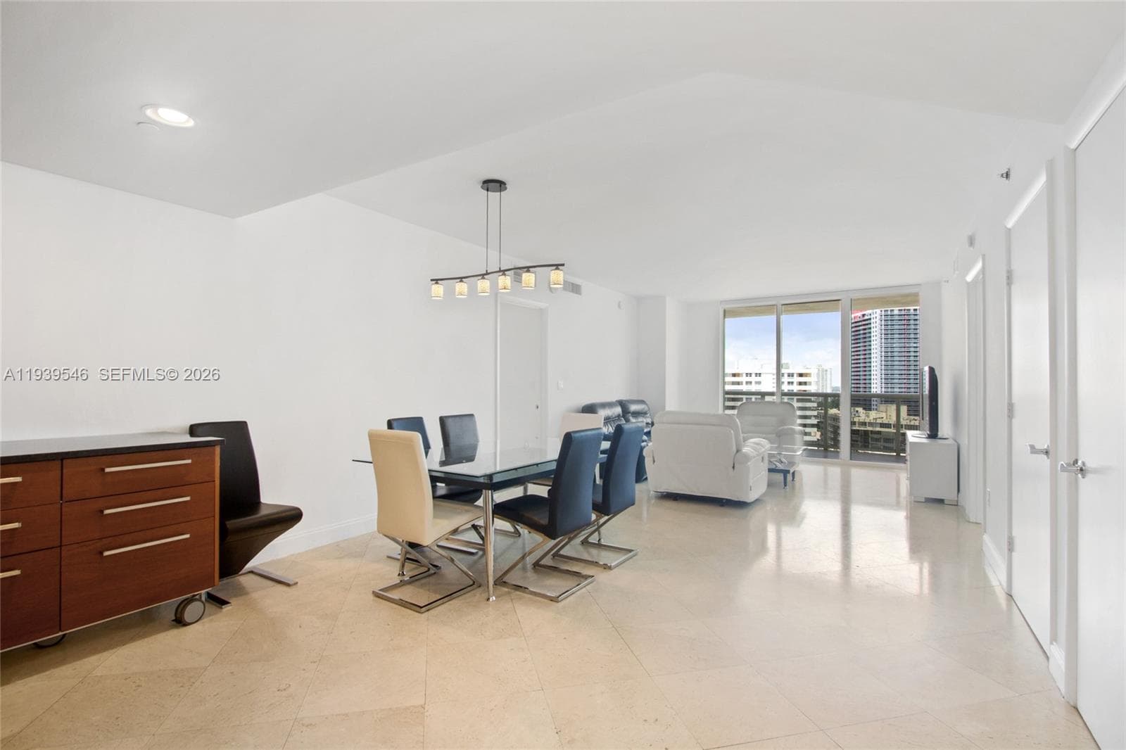 1850 S OCEAN DR 1608 photo 13