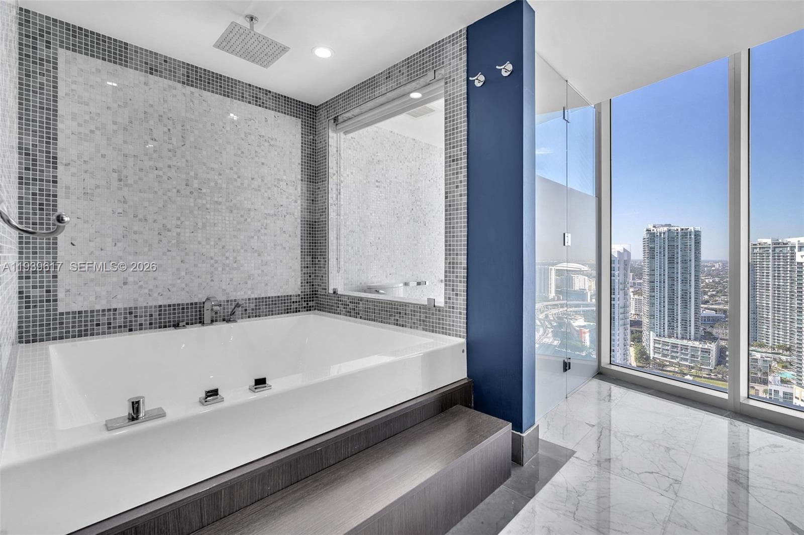 200 Biscayne Boulevard Way 4202 photo 17