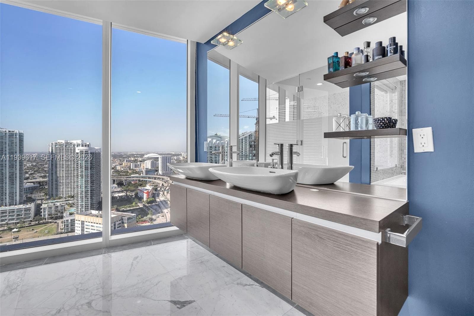 200 Biscayne Boulevard Way 4202 photo 16