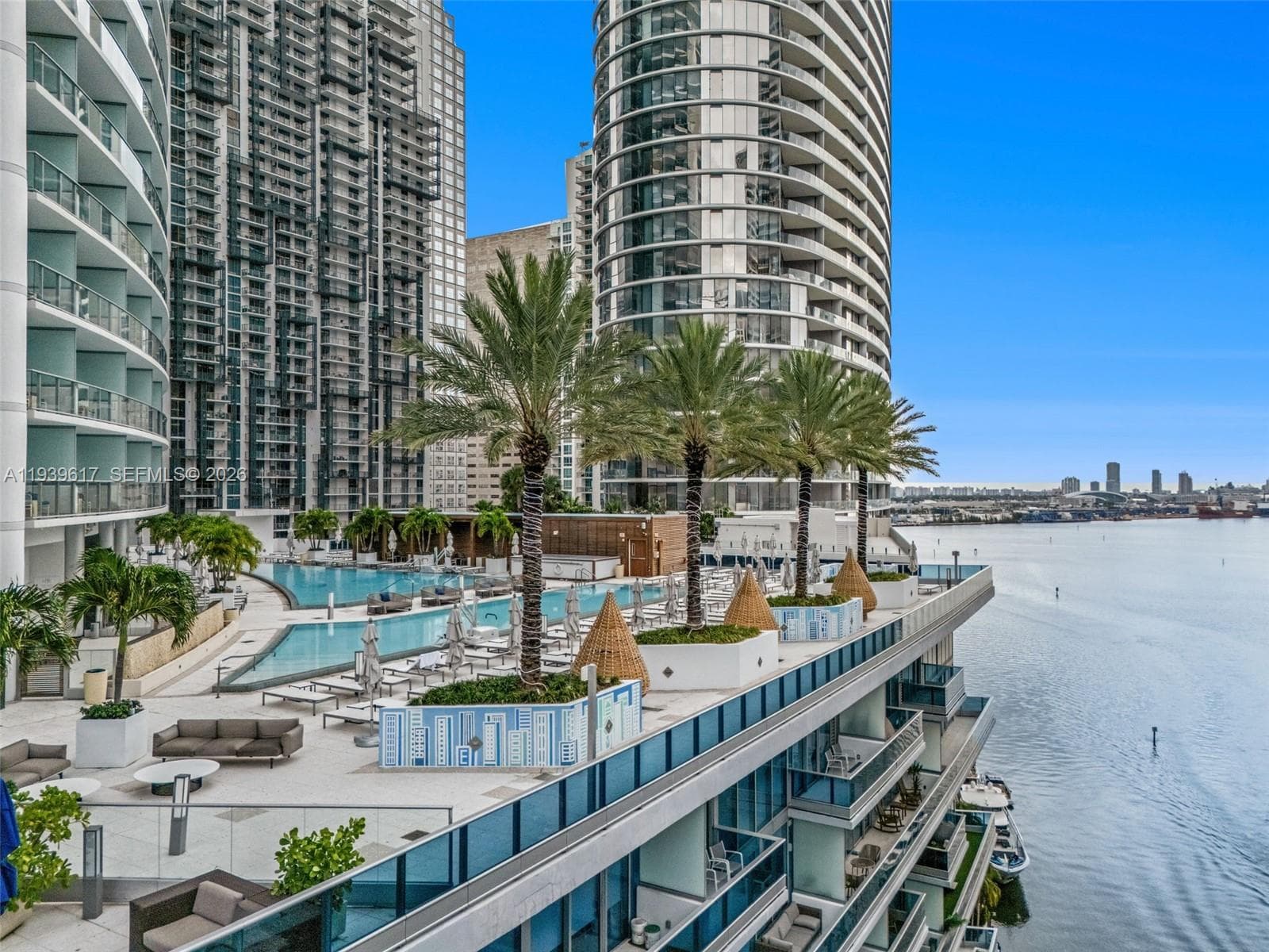 200 Biscayne Boulevard Way 4202 photo 1