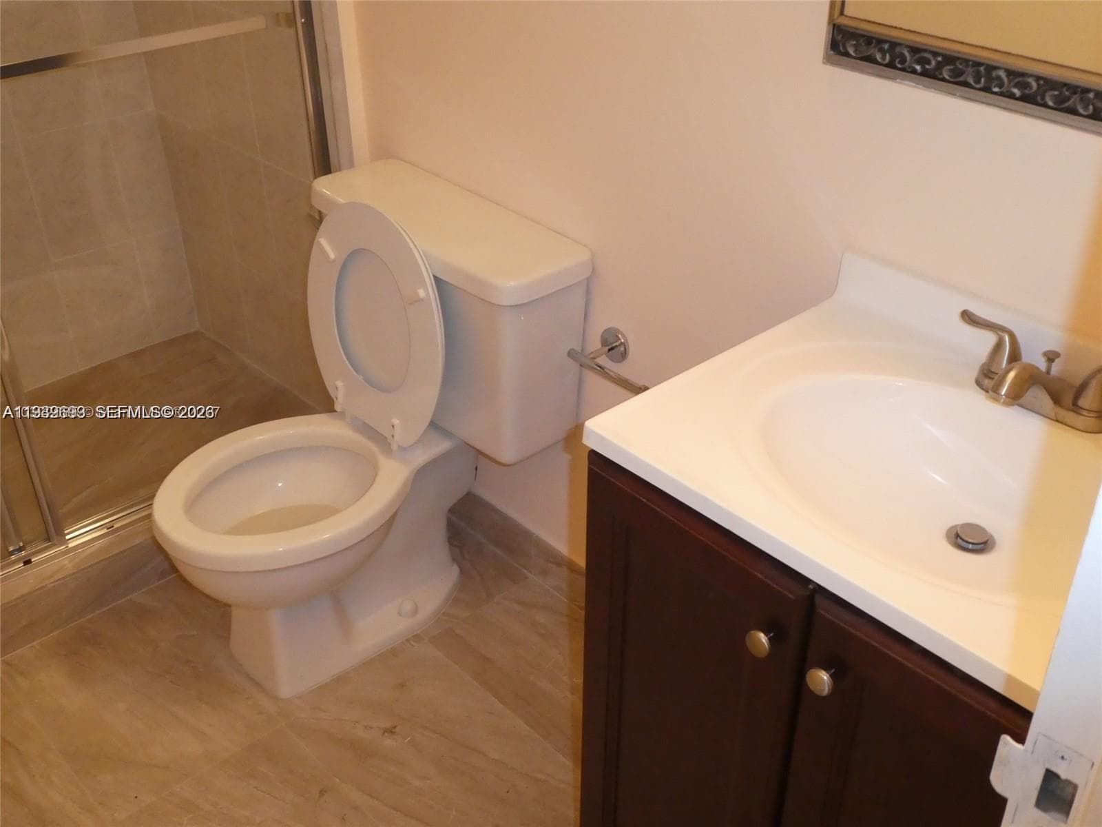 800 Parkview Dr 1018 photo 12