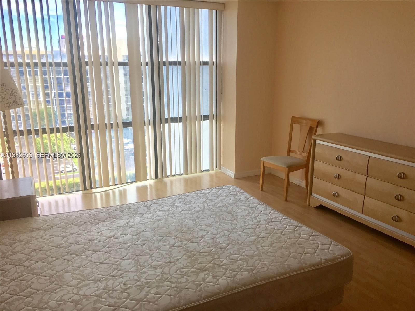 800 Parkview Dr 1018 photo 20