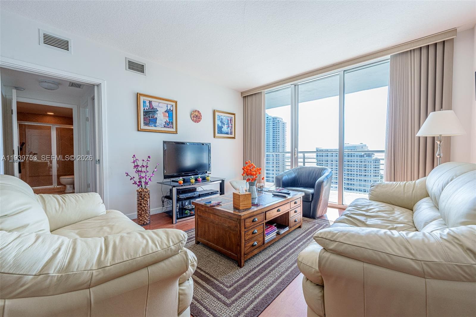 335 S Biscayne Blvd 3005 photo 21