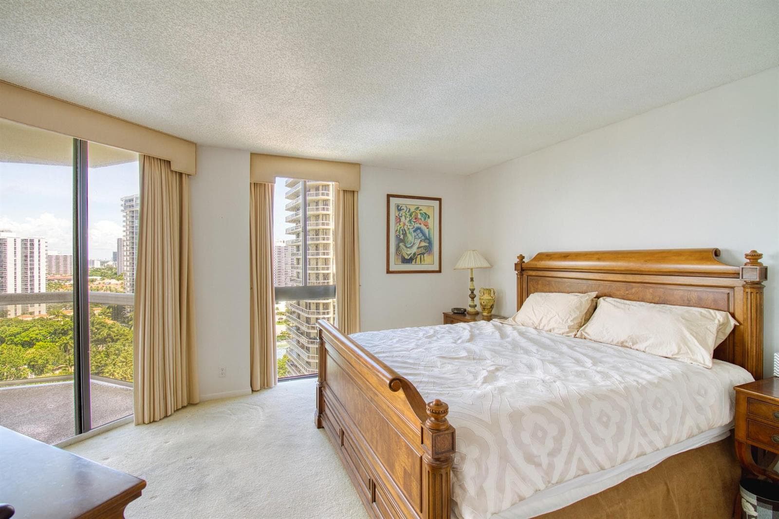 20185 E Country Club Drive 1709 photo 18