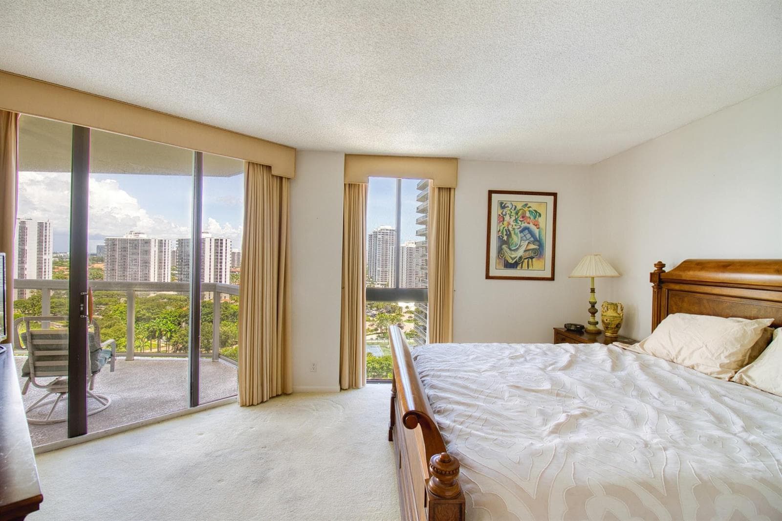 20185 E Country Club Drive 1709 photo 19