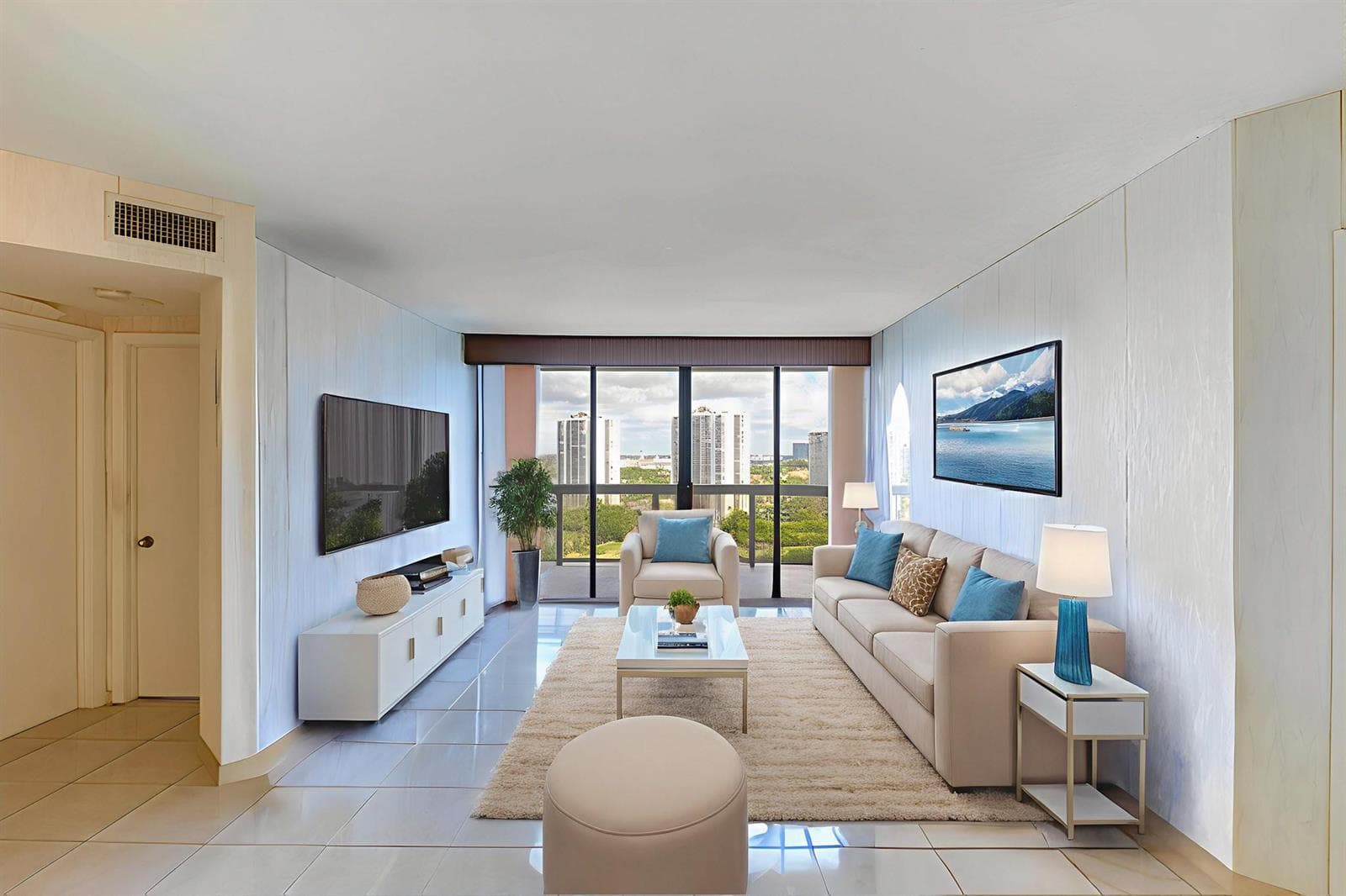 20185 E Country Club Drive 1709 photo 8