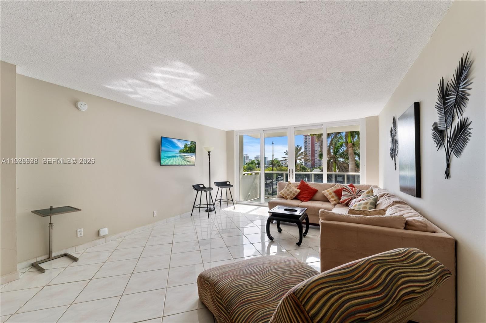 3140 S Ocean Dr 212 photo 4
