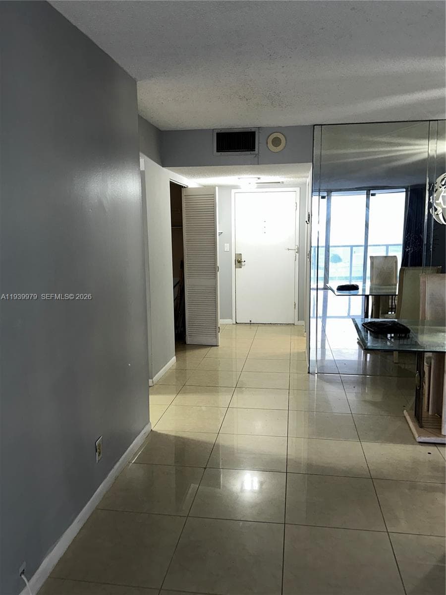 1607 photo 6