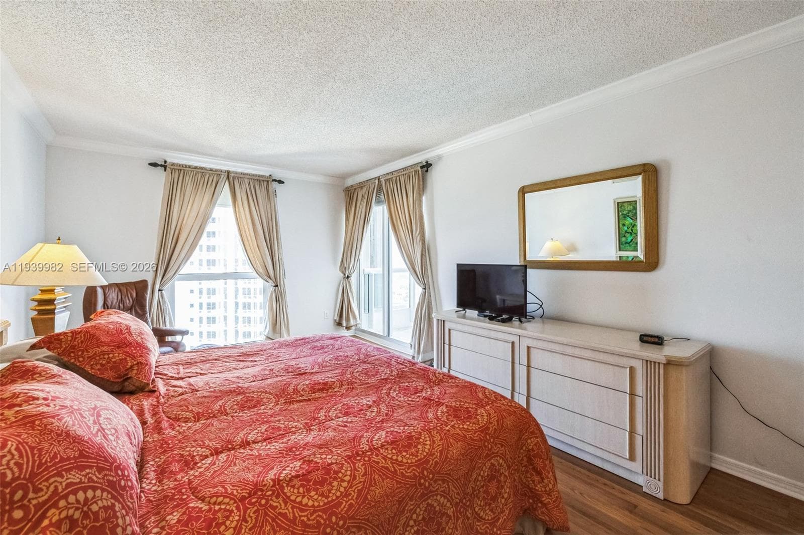 21205 YACHT CLUB DR 1802 photo 16