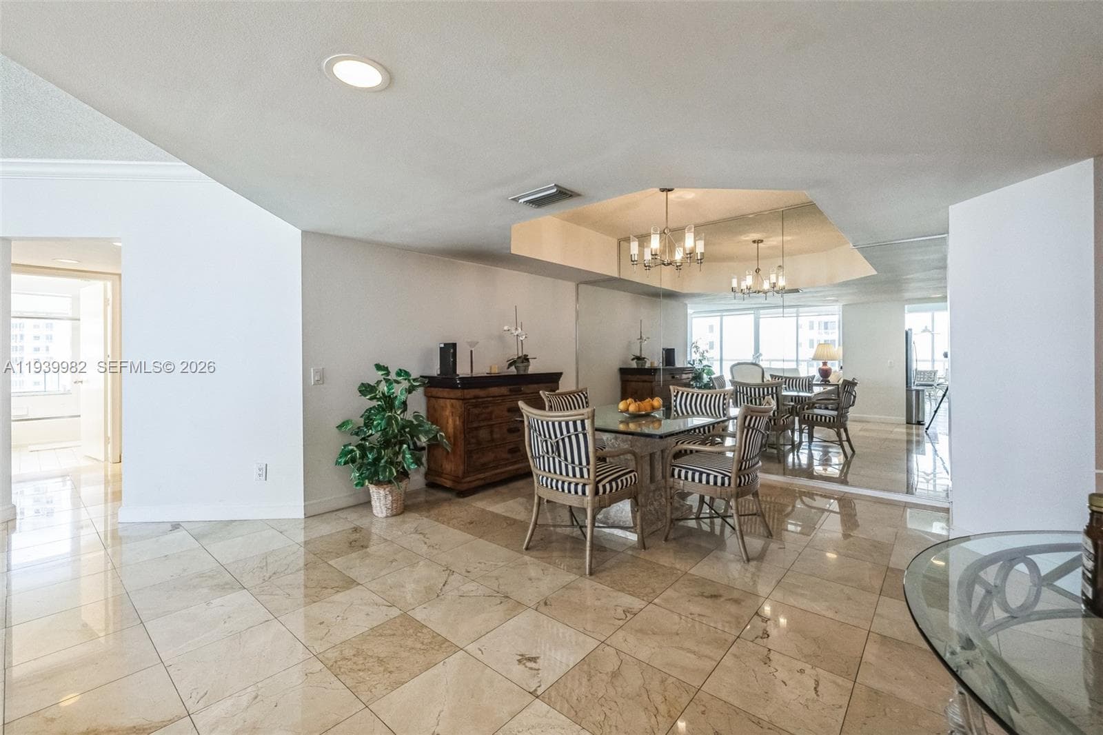 21205 YACHT CLUB DR 1802 photo 9