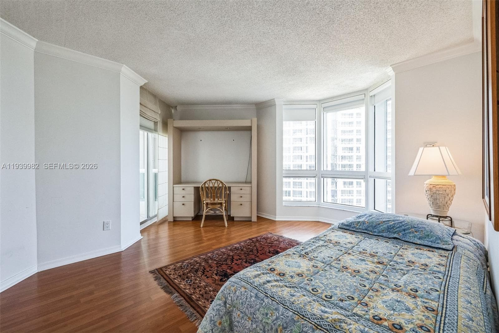 21205 YACHT CLUB DR 1802 photo 18