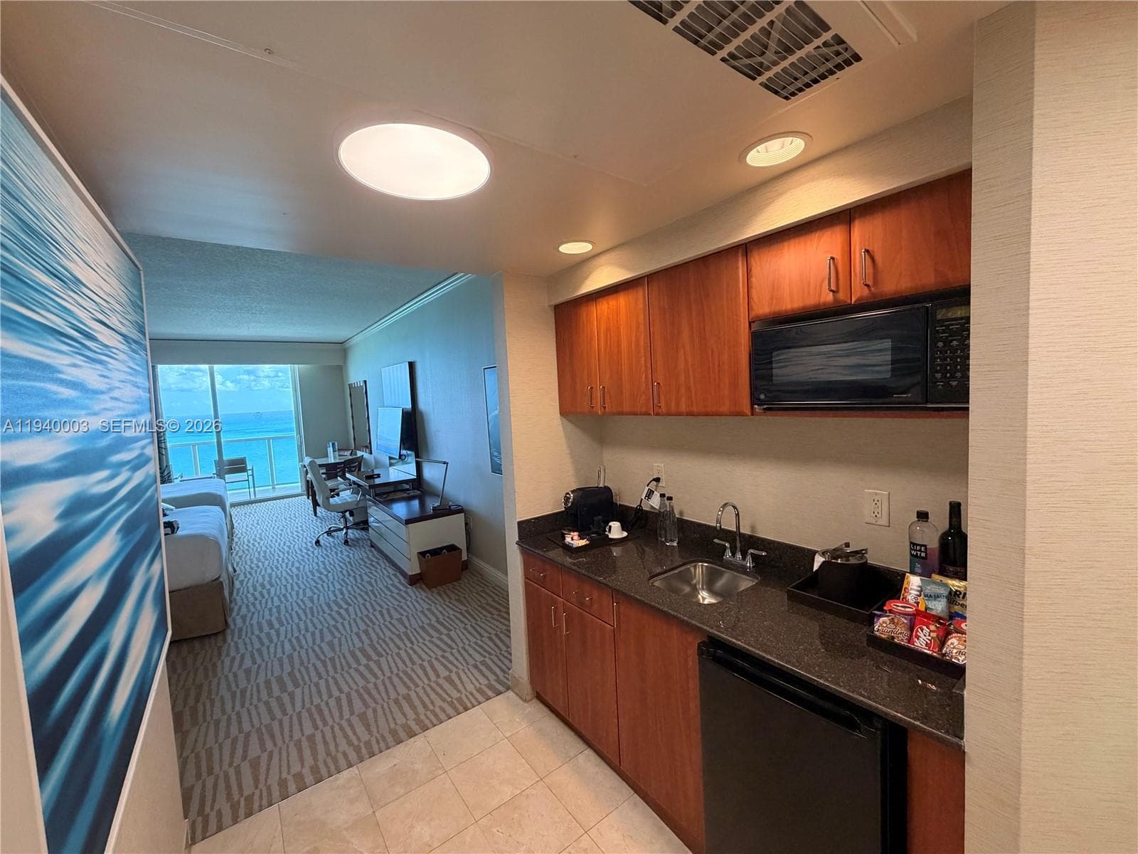 18001 Collins Ave 2312 photo 3