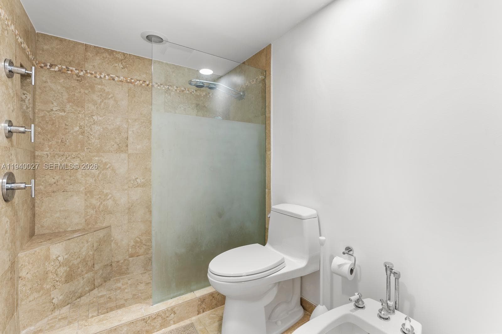 9341 COLLINS AVENUE 904 photo 10