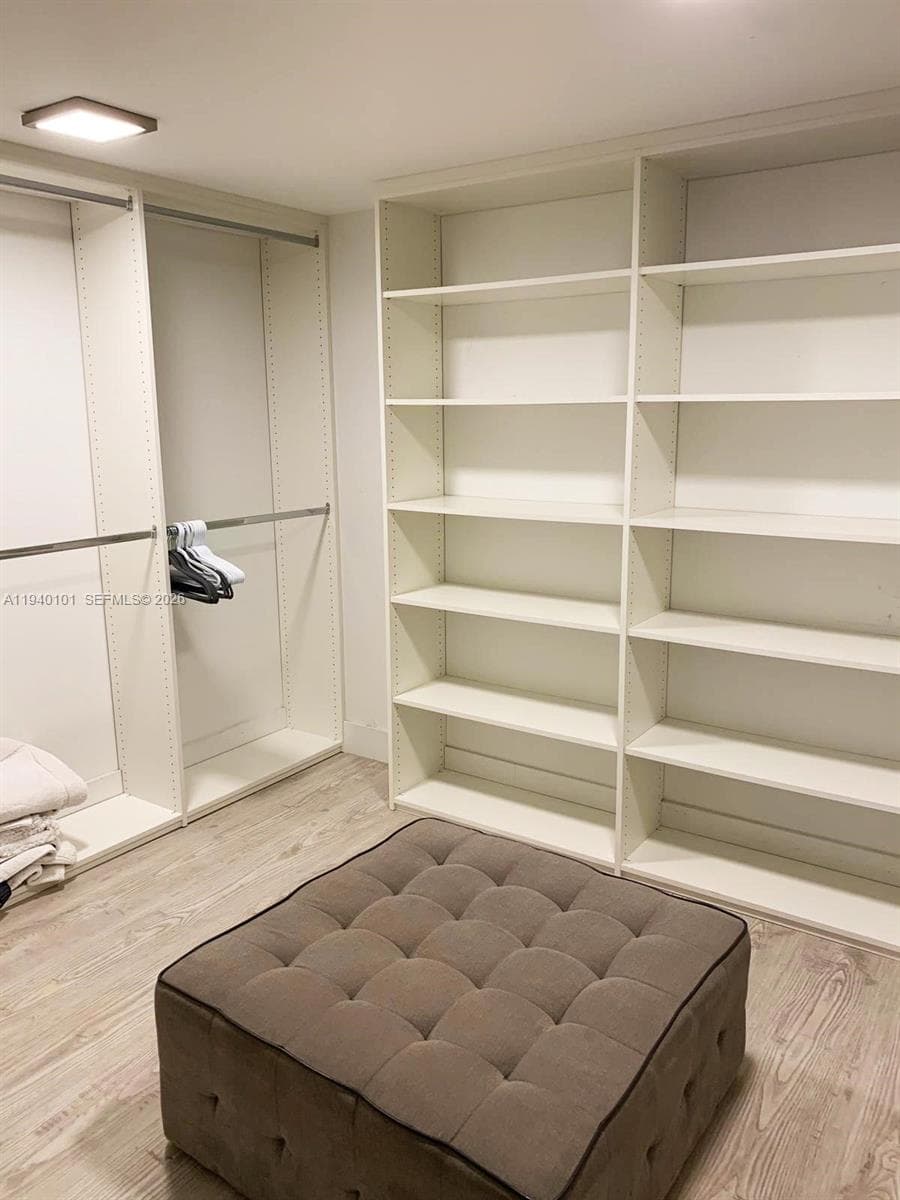 400 Sunny Isles Blvd 1120 photo 13