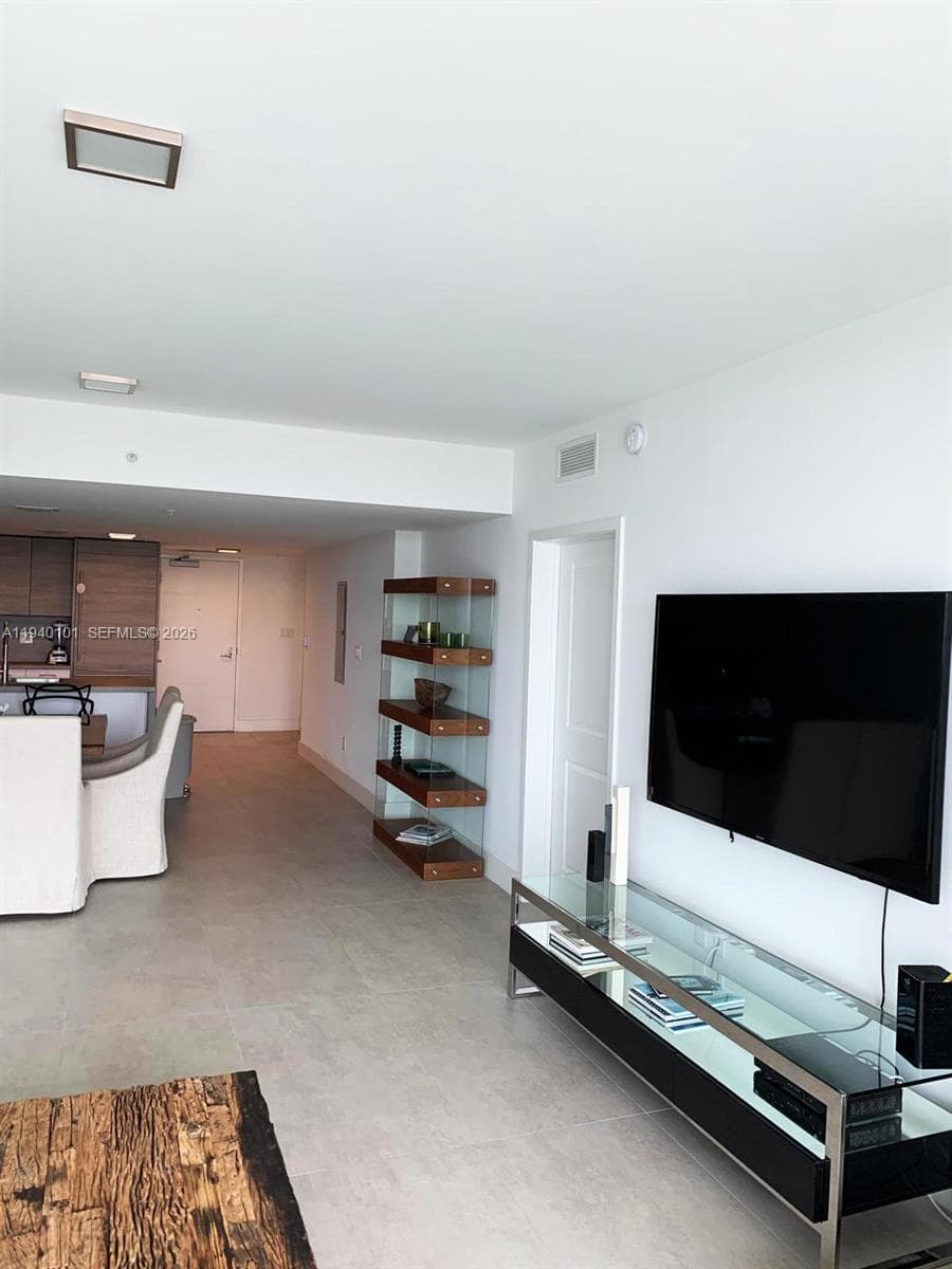400 Sunny Isles Blvd 1120 photo 5