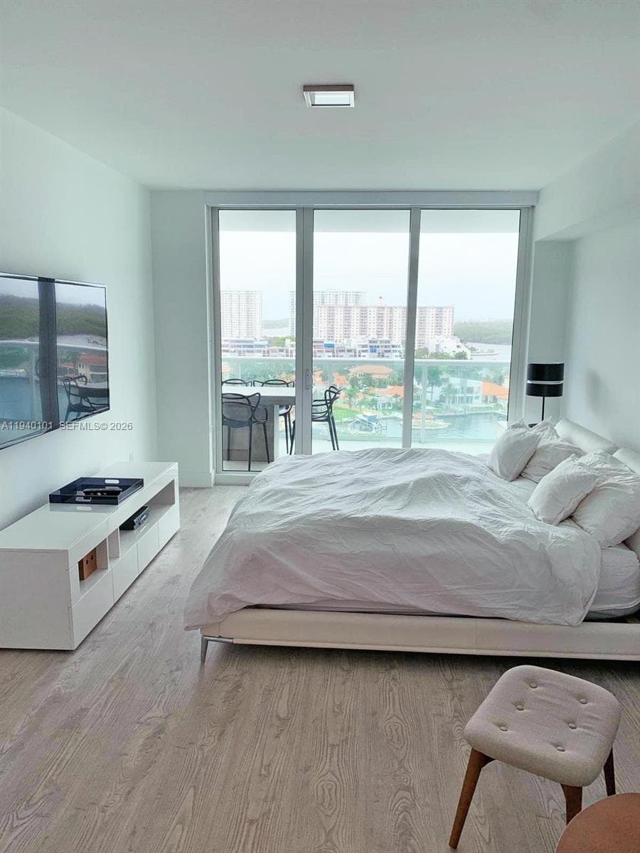 400 Sunny Isles Blvd 1120 photo 9