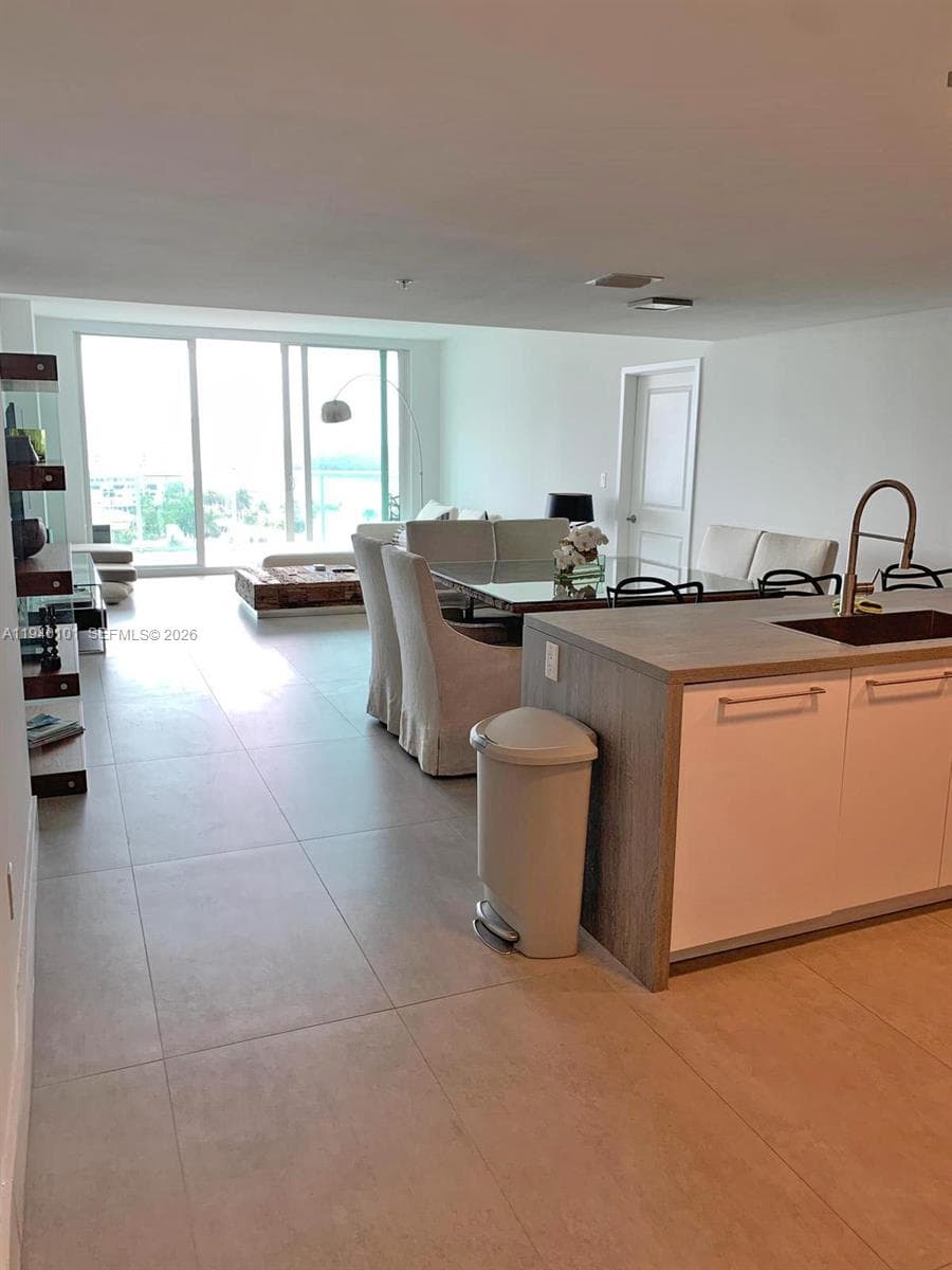 400 Sunny Isles Blvd 1120 photo 4
